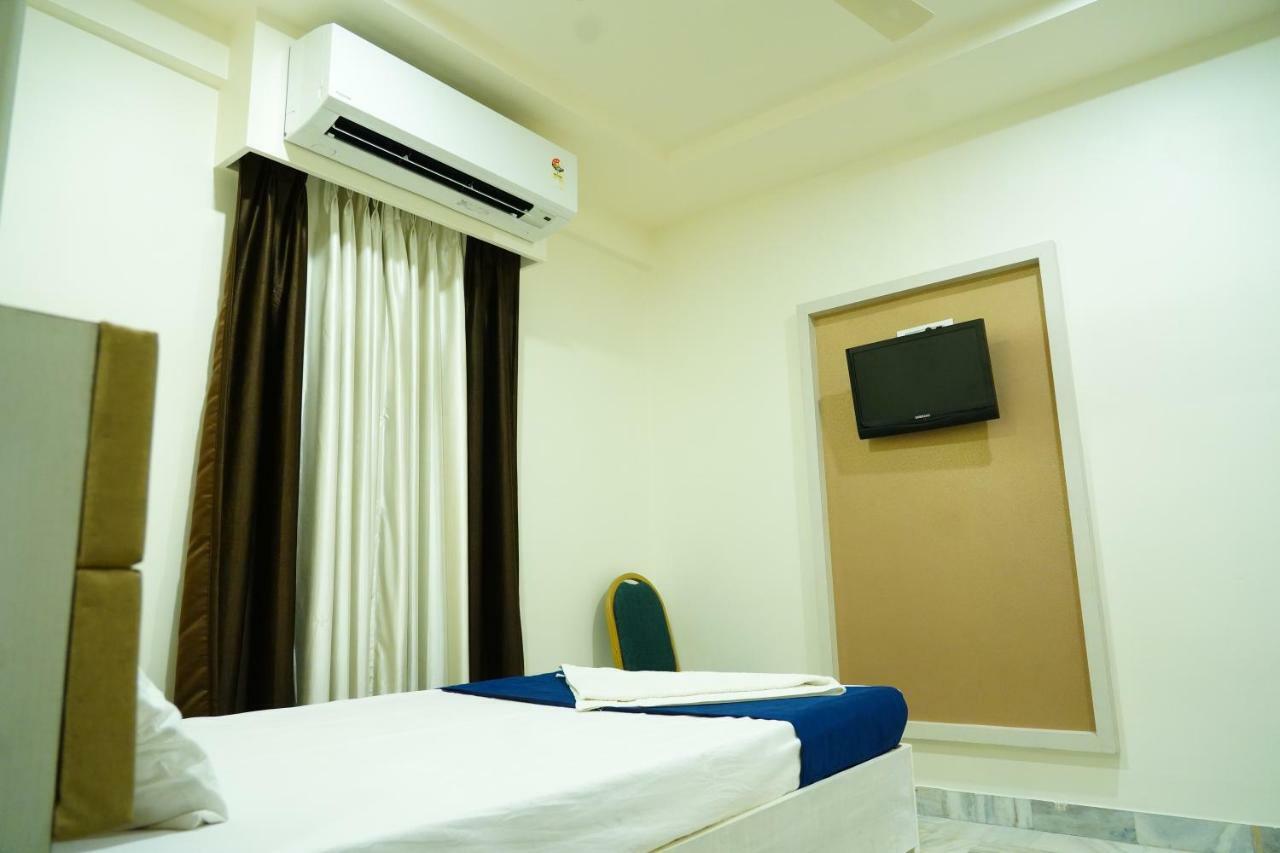 Hotel Swagath Grand Miryalaguda Mirialguda ภายนอก รูปภาพ