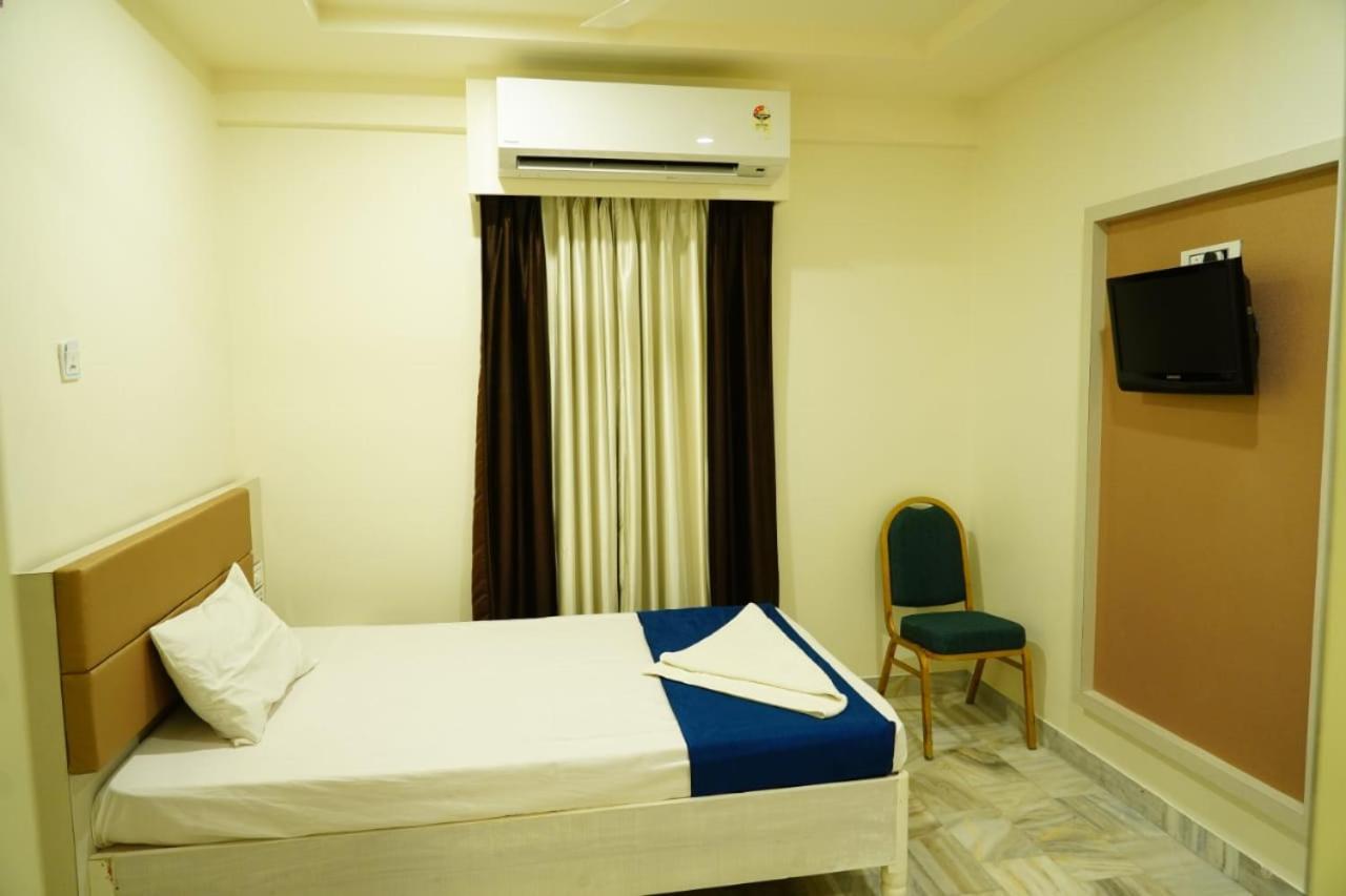Hotel Swagath Grand Miryalaguda Mirialguda ภายนอก รูปภาพ